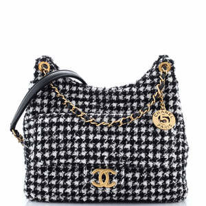 Chanel Medium Wavy CC Hobo Quilted Tweed